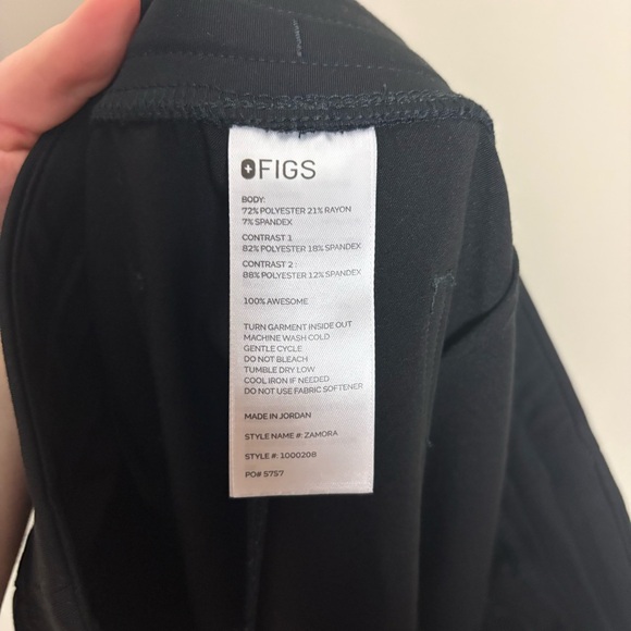 Figs Black Zamora Jogger Scrub Pants Size Medium Petite - Picture 9 of 9